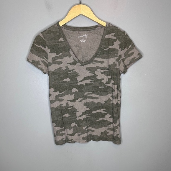 Universal Thread Tops - Target Universal threads camo v neck Tshirt